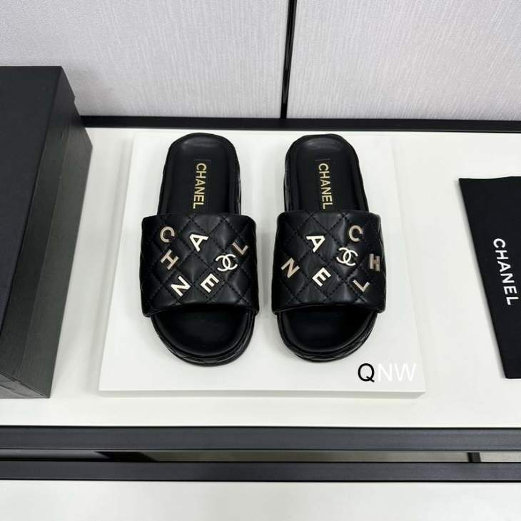 Picture of Chanel Slippers _SKUChanelsz35-40WN05153122